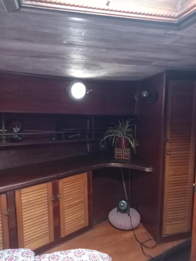 Hotel Bateau De Pirates Gruissan Exterior foto