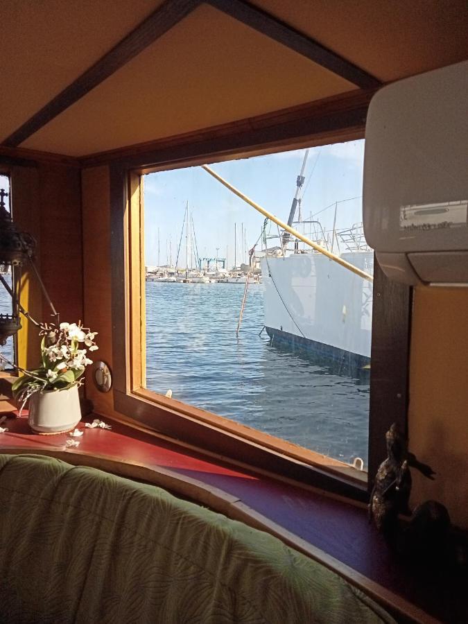 Hotel Bateau De Pirates Gruissan Exterior foto