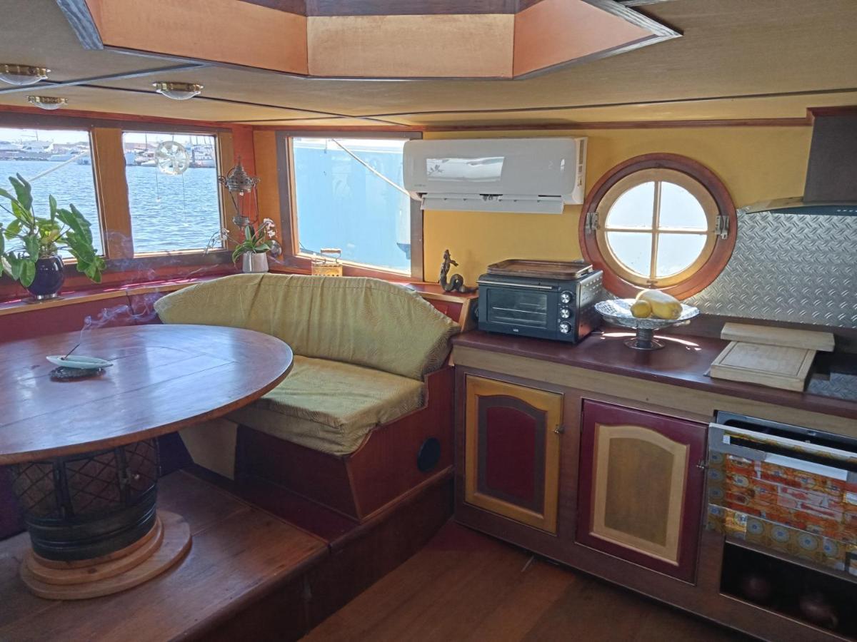 Hotel Bateau De Pirates Gruissan Exterior foto