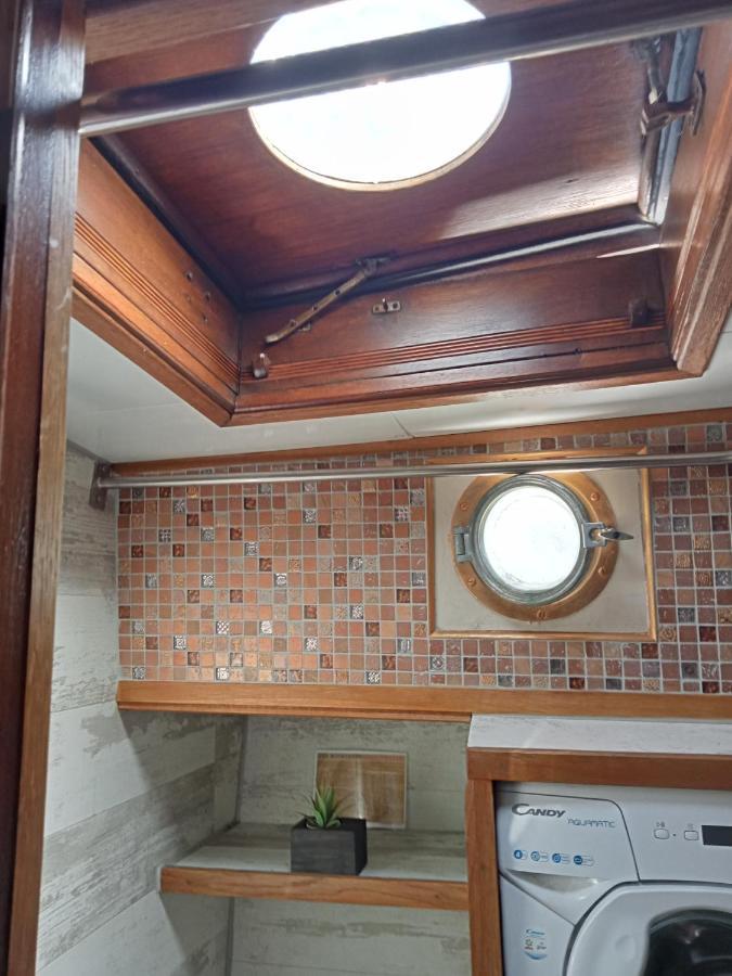 Hotel Bateau De Pirates Gruissan Exterior foto