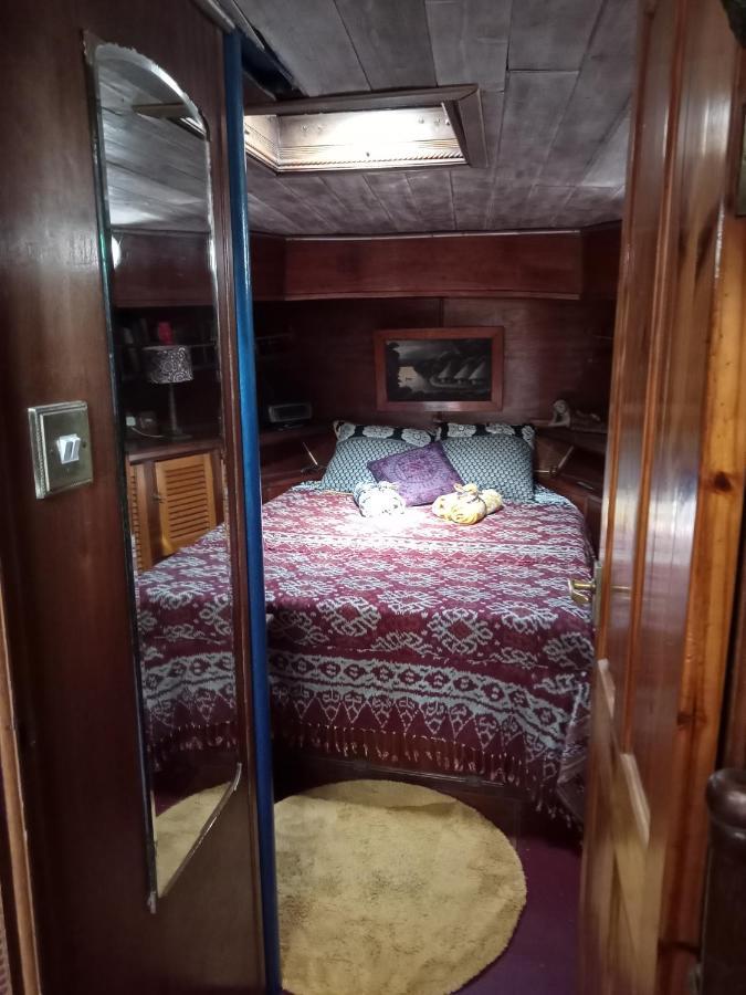 Hotel Bateau De Pirates Gruissan Exterior foto